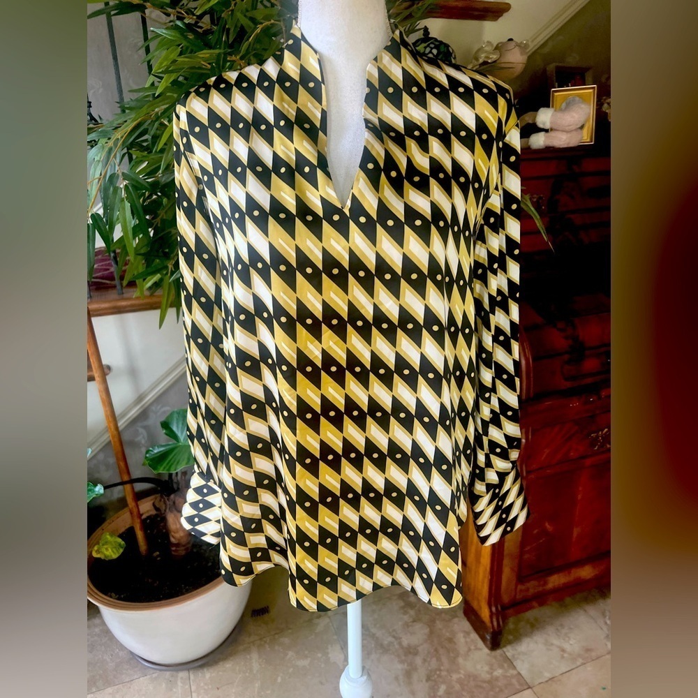Joie ladies, pullover, long sleeve blouse XS, oversized, gold, black, and cream - Picture 4 of 13